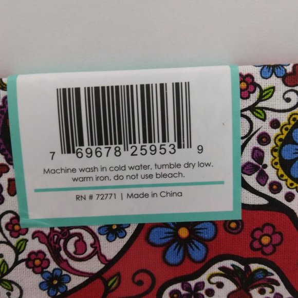 Sugar Skulls Fabric Fat Quarter Red Material‎ 18x22 Crafts Sewing Quilting - Picture 4 of 4